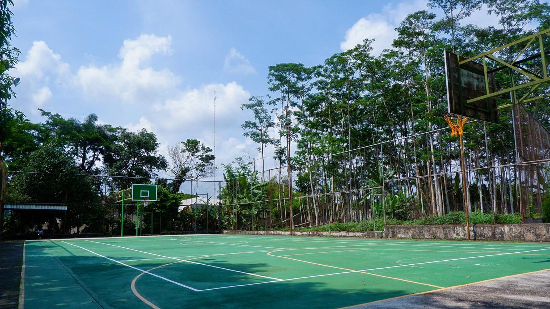Front One Resort Magelang Eksteriør bilde